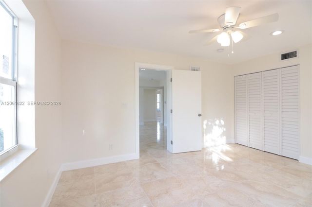 3014 NW 6th St, Pompano Beach, FL 33069