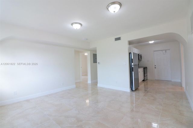 3014 NW 6th St, Pompano Beach, FL 33069