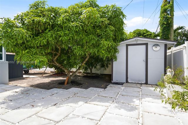 18120 NW 16th Avenue, Miami Gardens, FL 33169
