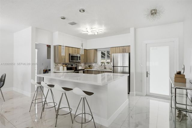 18120 NW 16th Avenue, Miami Gardens, FL 33169