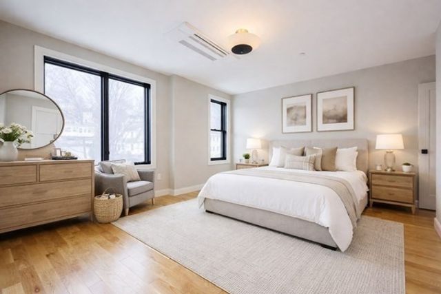 68 Rowe St U:3, Boston, MA 02131
