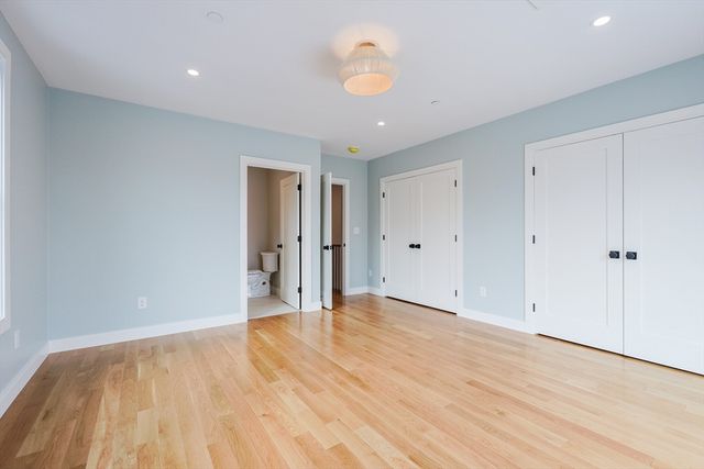 68 Rowe St U:3, Boston, MA 02131