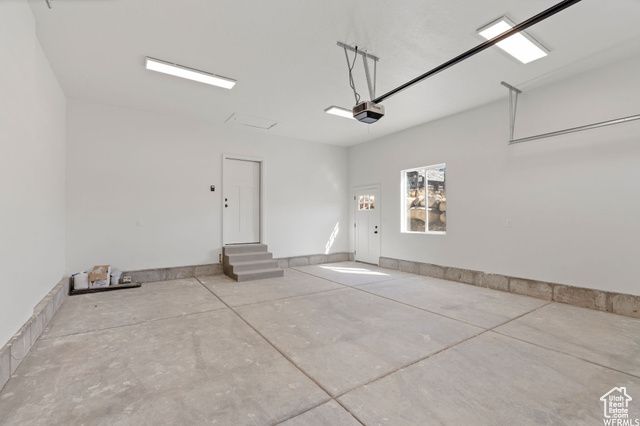 284 W 270 N, Moroni, UT 84646