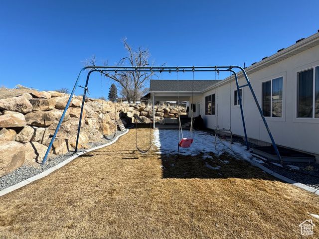 284 W 270 N, Moroni, UT 84646