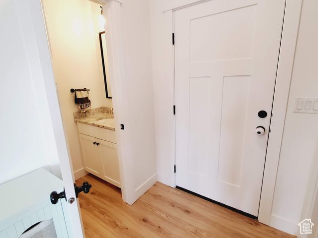 284 W 270 N, Moroni, UT 84646