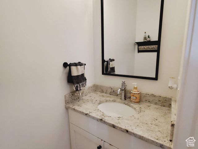 284 W 270 N, Moroni, UT 84646