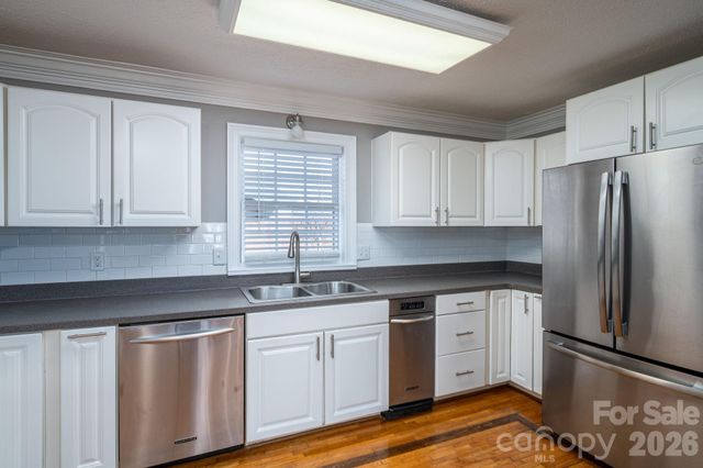 2617 Surrey Drive, Lincolnton, NC 28092