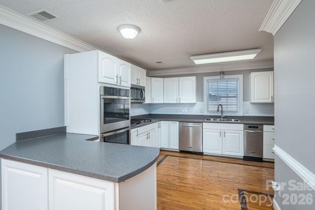 2617 Surrey Drive, Lincolnton, NC 28092