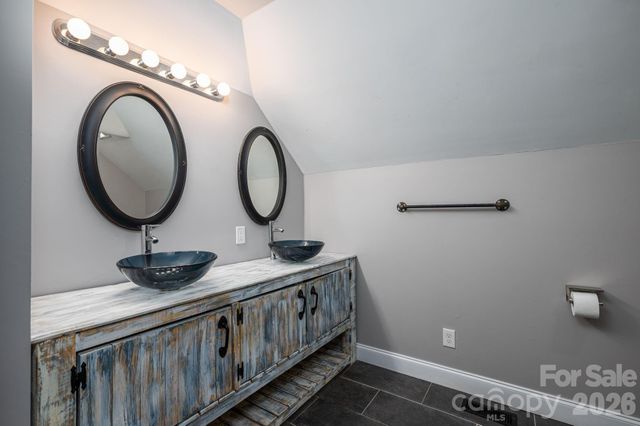 2617 Surrey Drive, Lincolnton, NC 28092