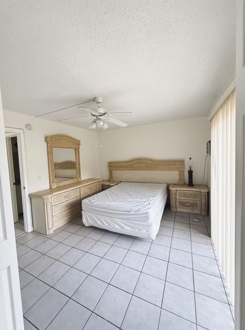 85 Northampton, West Palm Beach, FL 33417