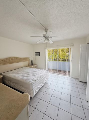 85 Northampton, West Palm Beach, FL 33417