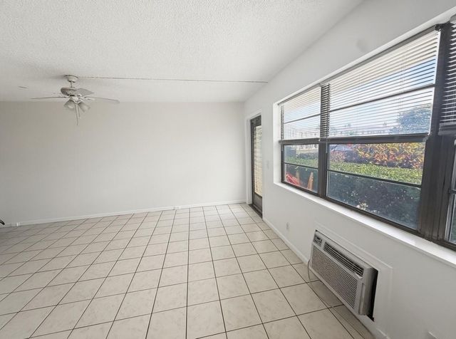 85 Northampton, West Palm Beach, FL 33417