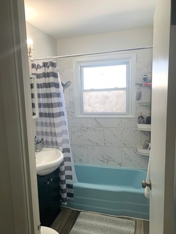 1672 Evergreen Avenue, Hanover Park, IL 60133