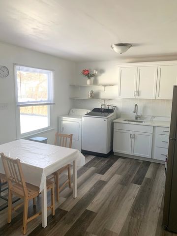 1672 Evergreen Avenue, Hanover Park, IL 60133