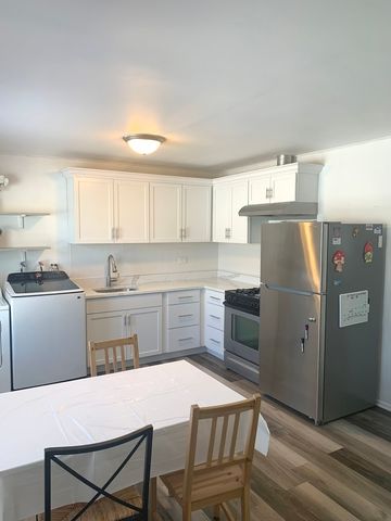 1672 Evergreen Avenue, Hanover Park, IL 60133