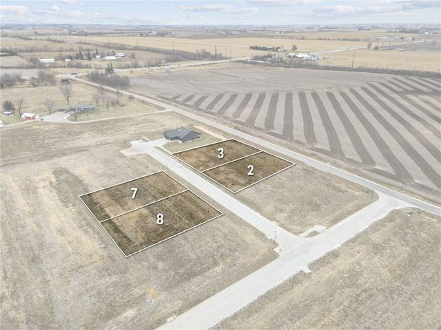 3320 Towne Court, Robins, IA 52328