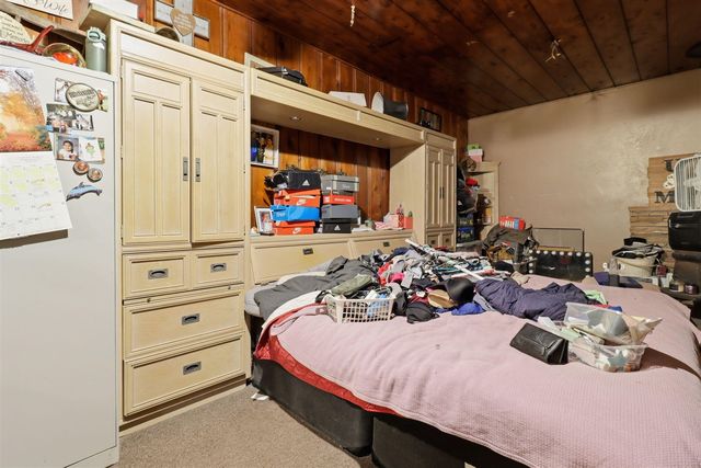 1611 Weymouth Street, West Bloomfield, MI 48324