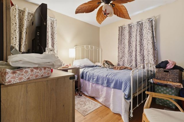 1611 Weymouth Street, West Bloomfield, MI 48324