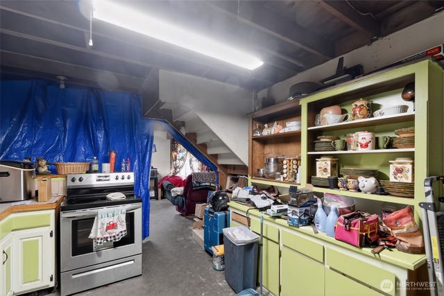 548 Lemmon Road, Port Angeles, WA 98362