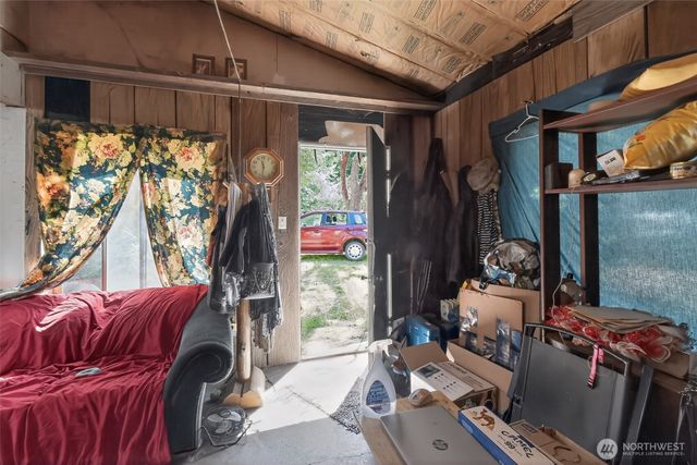 548 Lemmon Road, Port Angeles, WA 98362