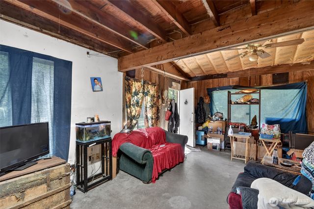 548 Lemmon Road, Port Angeles, WA 98362