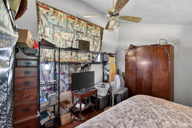 548 Lemmon Road, Port Angeles, WA 98362