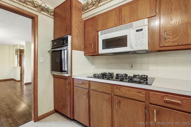 326 E 15th Street, Claremore, OK 74017