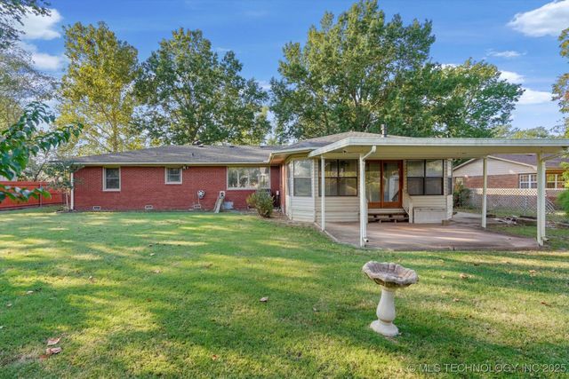 326 E 15th Street, Claremore, OK 74017