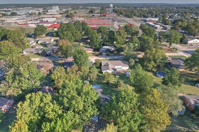 326 E 15th Street, Claremore, OK 74017