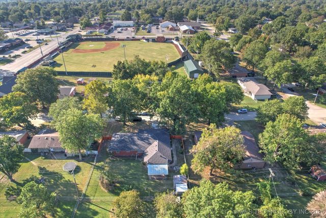 326 E 15th Street, Claremore, OK 74017