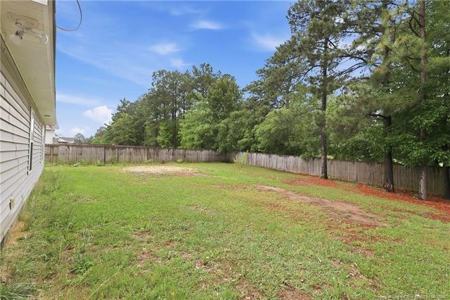 2628 Daniel Boone Lane, Hope Mills, NC 28348