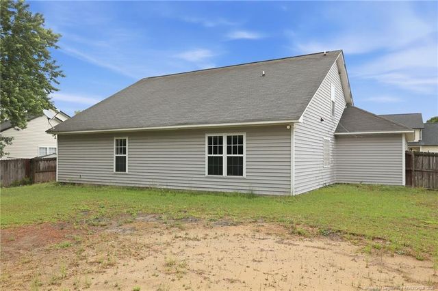 2628 Daniel Boone Lane, Hope Mills, NC 28348