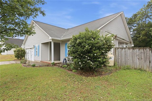 2628 Daniel Boone Lane, Hope Mills, NC 28348