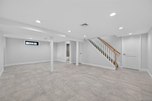 1667 Manatuck, Bay Shore, NY 11706