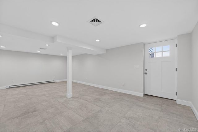 1667 Manatuck, Bay Shore, NY 11706