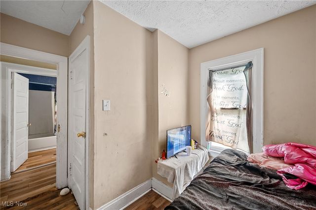 1231 Bellows Street, Akron, OH 44301