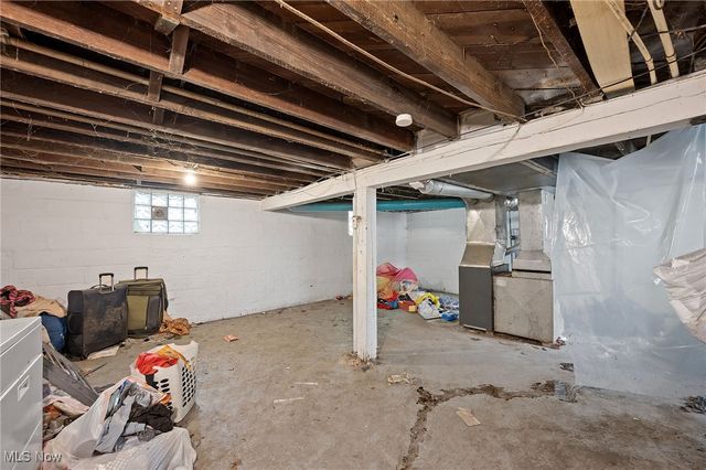 1231 Bellows Street, Akron, OH 44301