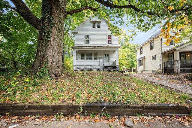 1231 Bellows Street, Akron, OH 44301