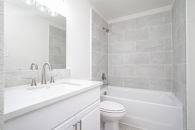 221 MEADOW LN, Schertz, TX 78154