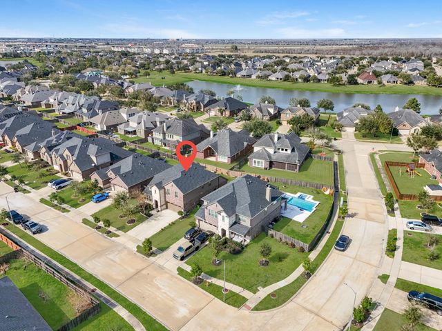 7931 Blue Lake Drive, Rosenberg, TX 77469