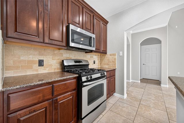 50 Vershire Circle, Magnolia, TX 77354