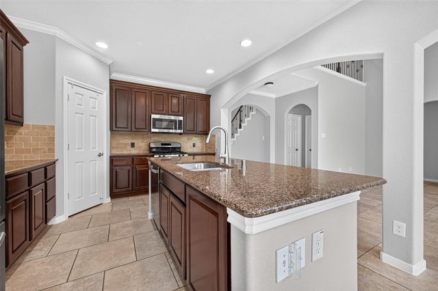 50 Vershire Circle, Magnolia, TX 77354