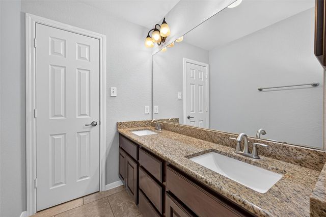 50 Vershire Circle, Magnolia, TX 77354
