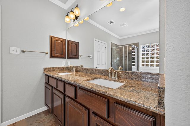 50 Vershire Circle, Magnolia, TX 77354