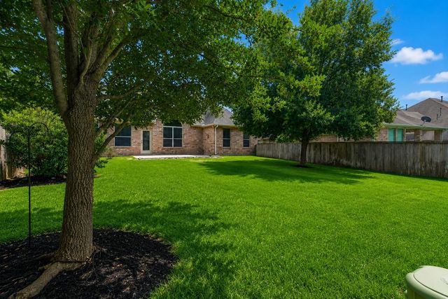 50 Vershire Circle, Magnolia, TX 77354