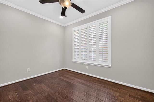 50 Vershire Circle, Magnolia, TX 77354