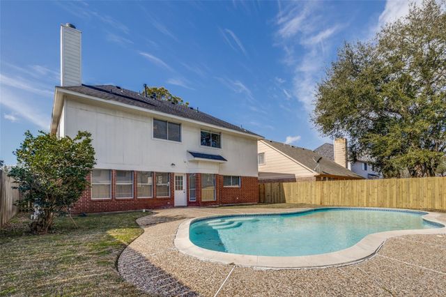 16415 Dawncrest Way, Sugar Land, TX 77498