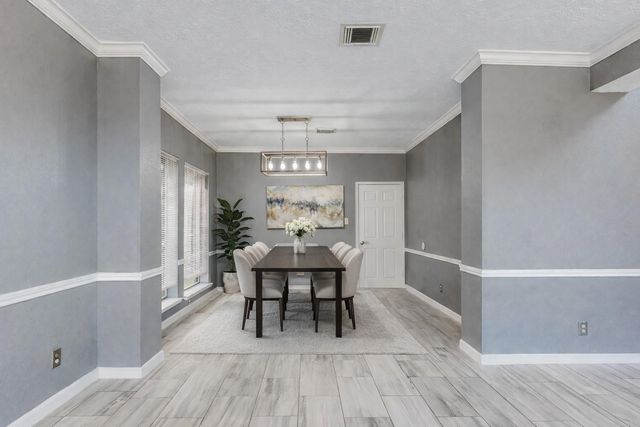 16415 Dawncrest Way, Sugar Land, TX 77498