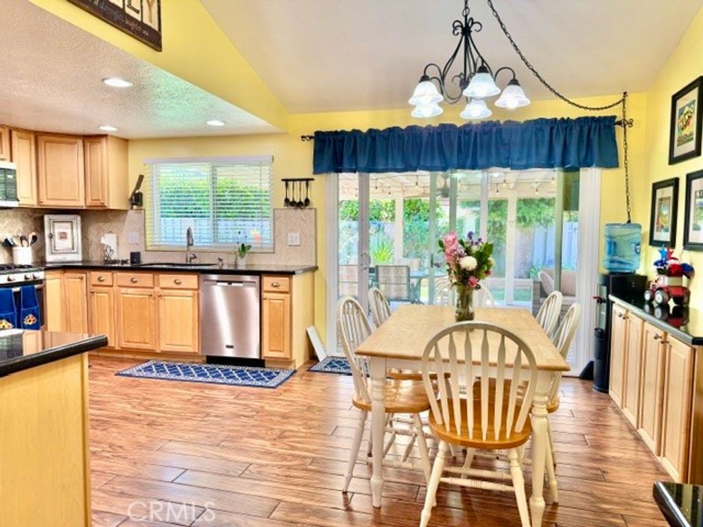 Image 13 of property listing at 6452 Hazel Circle, Simi Valley, CA 93063