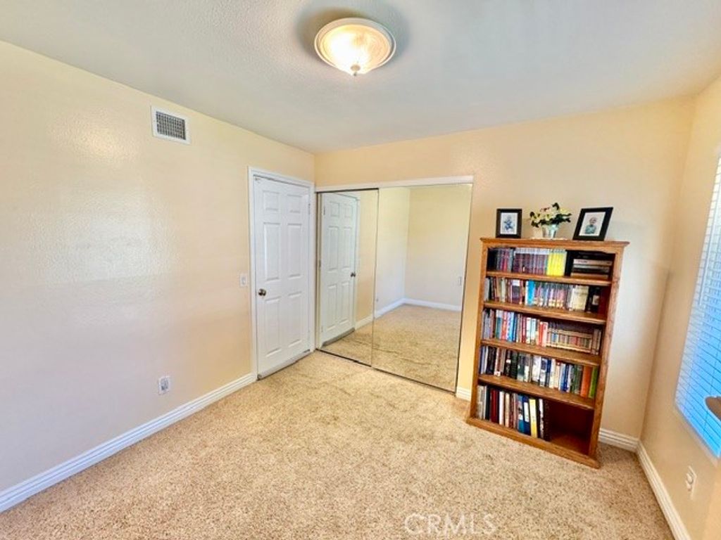Image 18 of property listing at 6452 Hazel Circle, Simi Valley, CA 93063